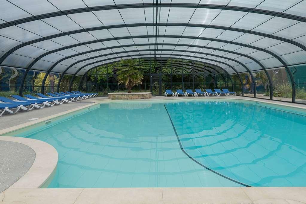 Hotel Du Golf Saint-Laurent Ploemel Удобства фото