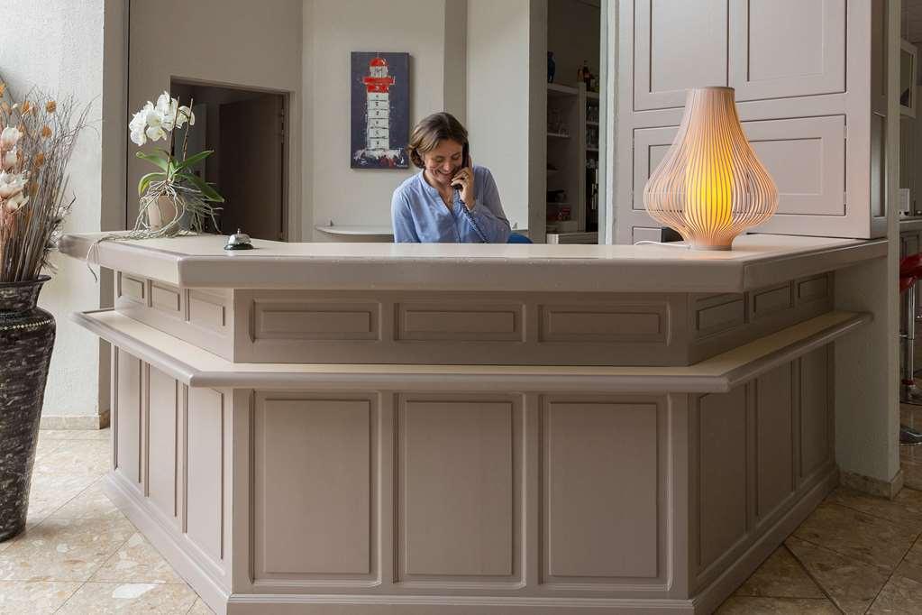 Hotel Du Golf Saint-Laurent Ploemel Интерьер фото