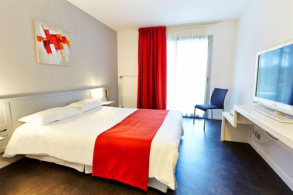 Hotel Du Golf Saint-Laurent Ploemel Экстерьер фото