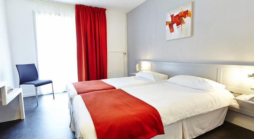 Hotel Du Golf Saint-Laurent Ploemel Экстерьер фото