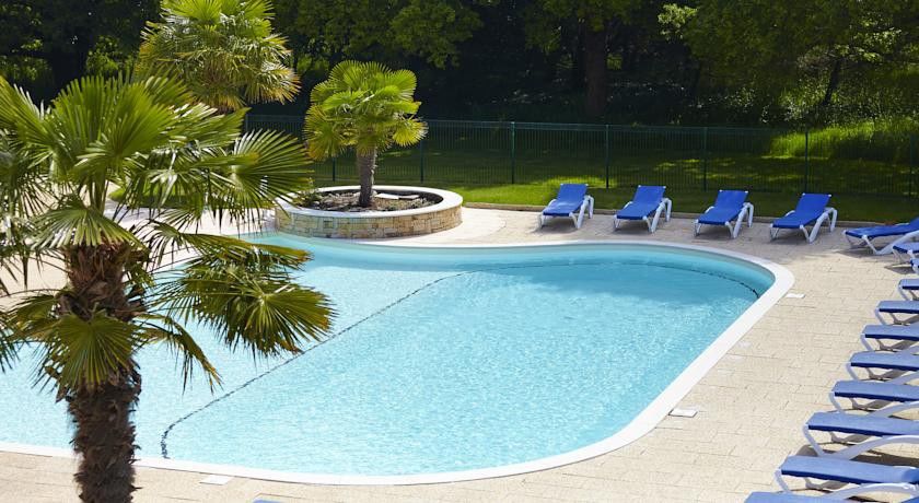 Hotel Du Golf Saint-Laurent Ploemel Экстерьер фото