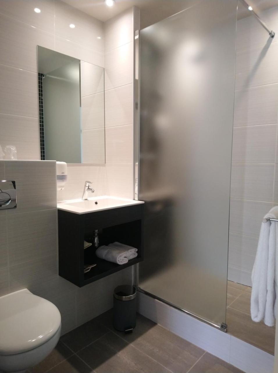 Hotel Du Golf Saint-Laurent Ploemel Экстерьер фото
